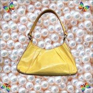 ⭐️🍌Yellow Western Kenneth Cole Leather Purse🍌⭐️